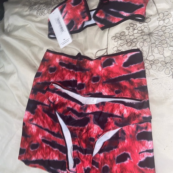 Three piece bathing suit - Picture 2 of 2